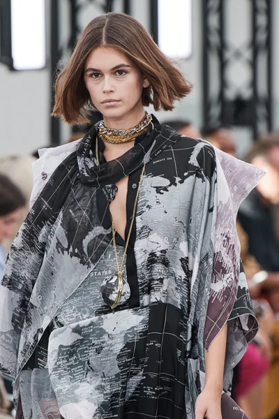 Look 136